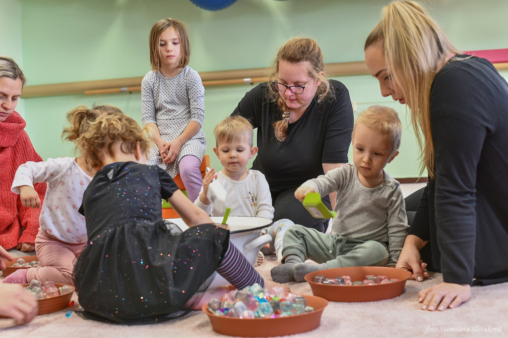 Smyslohraní a Mimihrátky